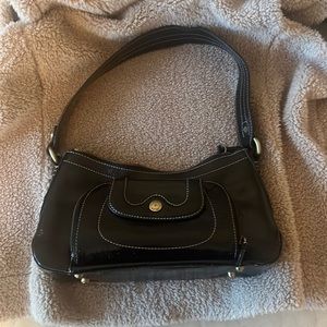 Perlina black shiny leather purse